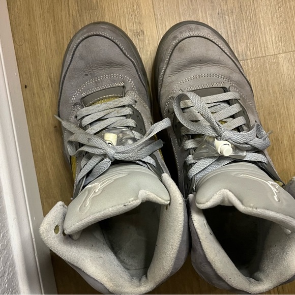 Jordan Wolf Grey 5 Sneakers - 2011 Release - Men’s Size 8- Pre-Owned - Picture 5 of 15